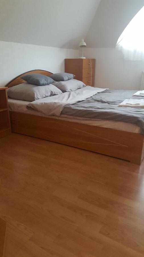 Bliss Apartment Tata Dış mekan fotoğraf
